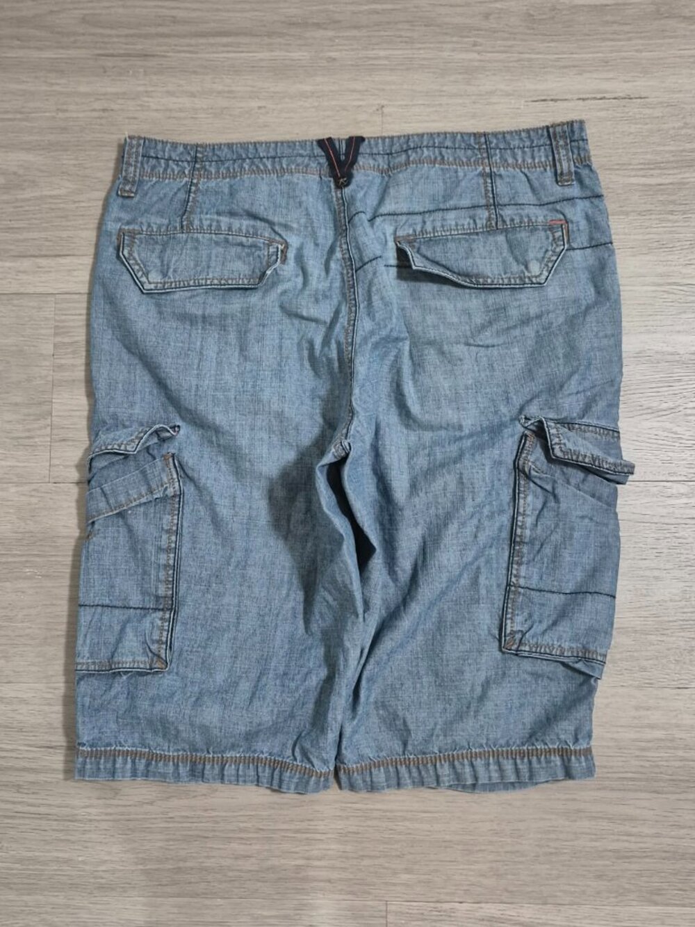 DKNY Jeans Cargo Shorts – Size 34 - Picture 2 of 6
